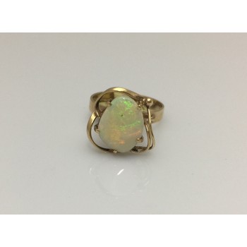 18ct White Opal in Abstract Setting 